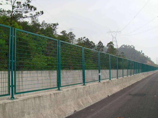 黑龍江公路圍欄網(wǎng)圖片2